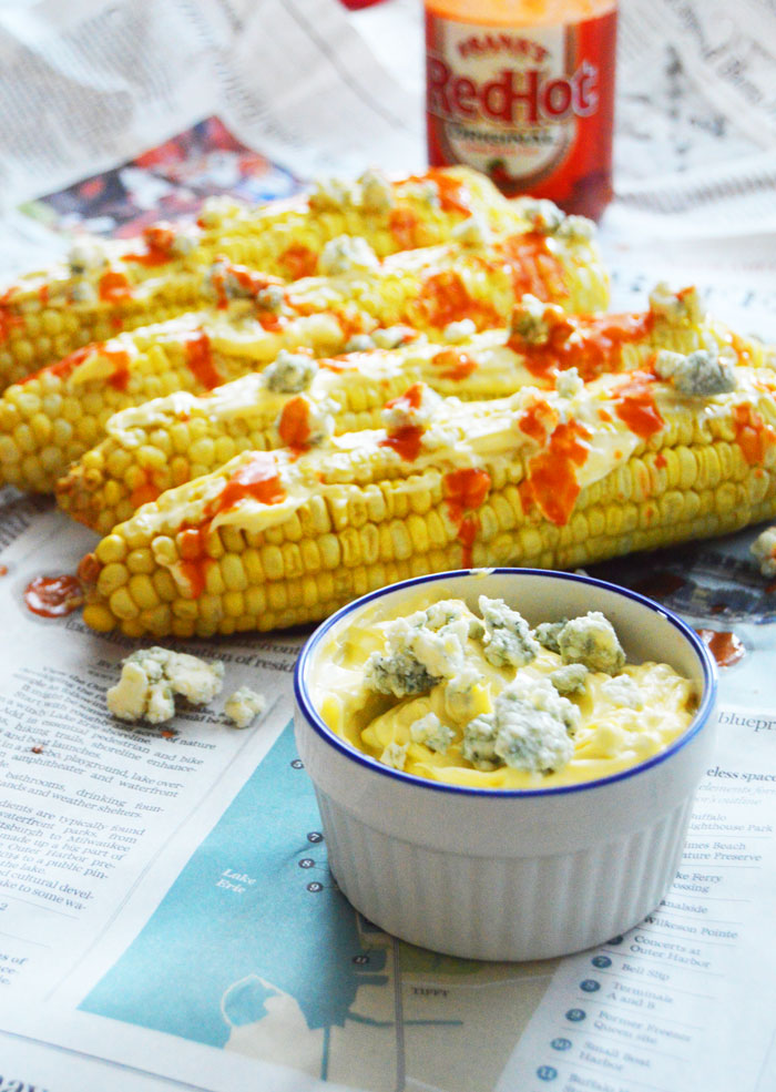Buffalo Wing Corn on the Cob: Perfect for tailgating this weekend! | dcgirlinpearls.com