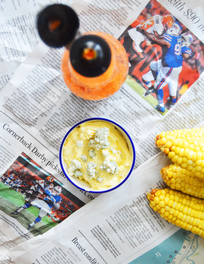 Buffalo Wing Corn on the Cob: Perfect for tailgating this weekend! | dcgirlinpearls.com