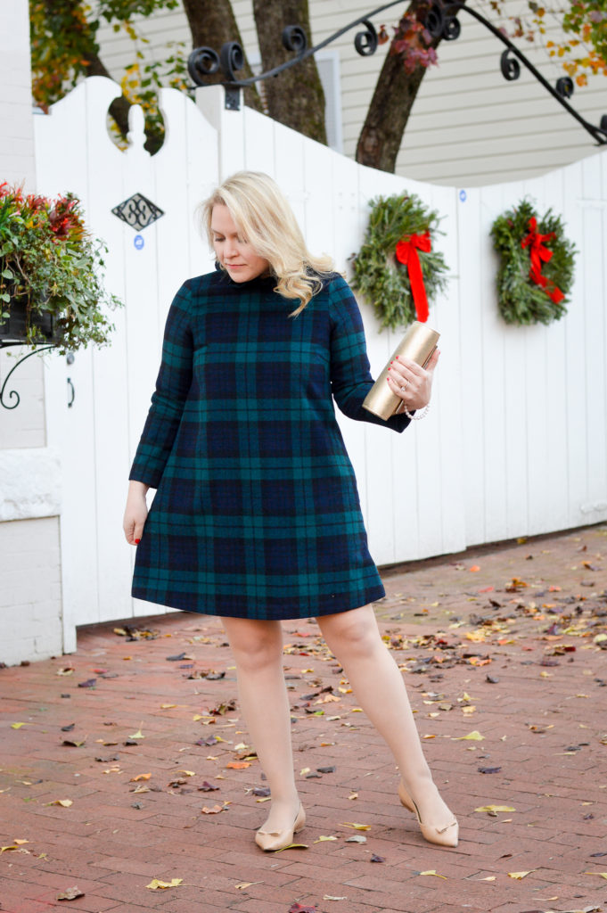 Classic Style Holiday Outfit - dcgirlinpearls.com